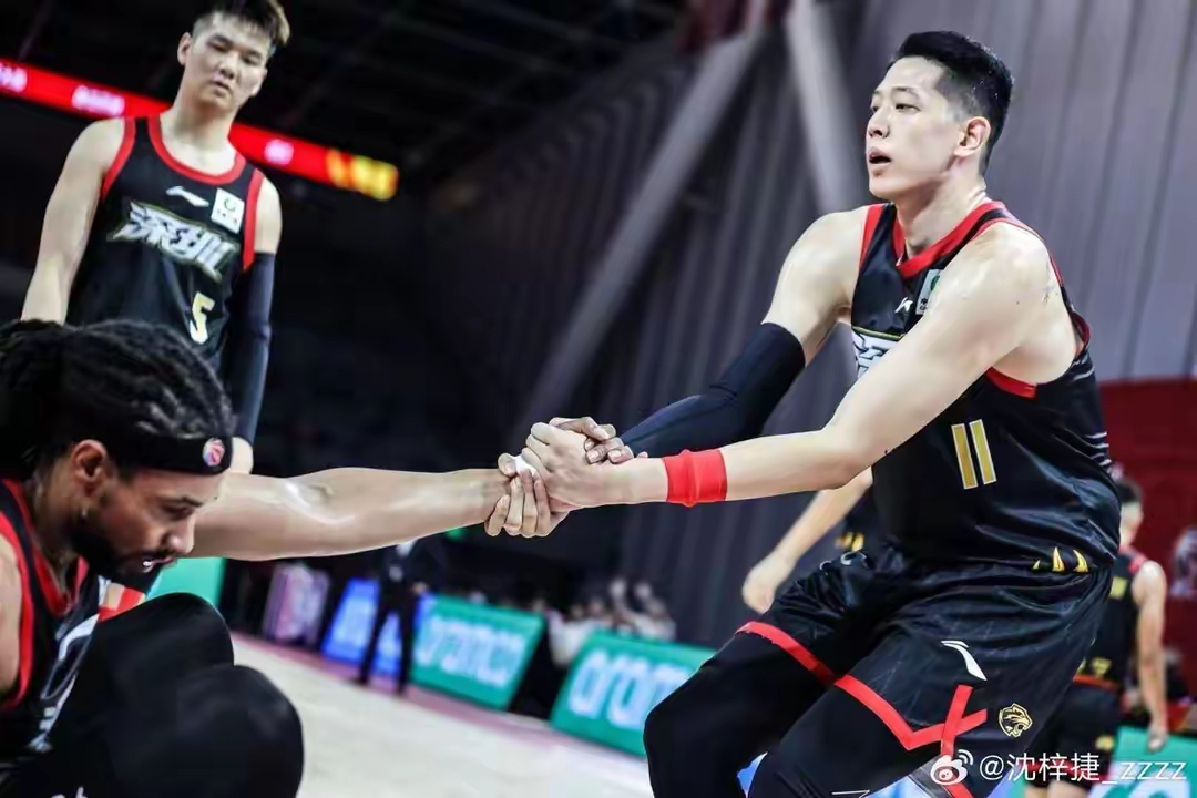 关于深圳男篮发布备战花絮，赛前复出首秀，CBA常规赛任务艰巨，年轻球员得到机会的信息