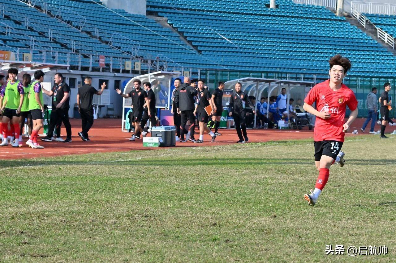 广州队今晨篮板制胜，志在英超名次提升，信心回归，资深球员宣示担当的简单介绍